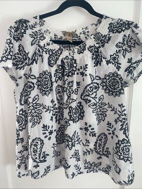 Art And Soul Black & White Floral Smocked 100%  Cotton Top Sz 1X